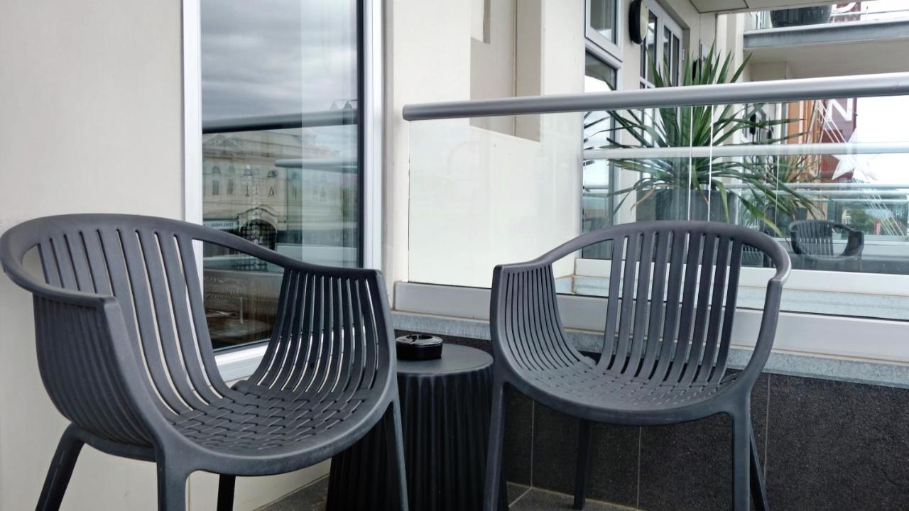 เซมาฟอร์ สแปลช อพาร์ตเมนต์ Aparthotel Port Adelaide ภายนอก รูปภาพ