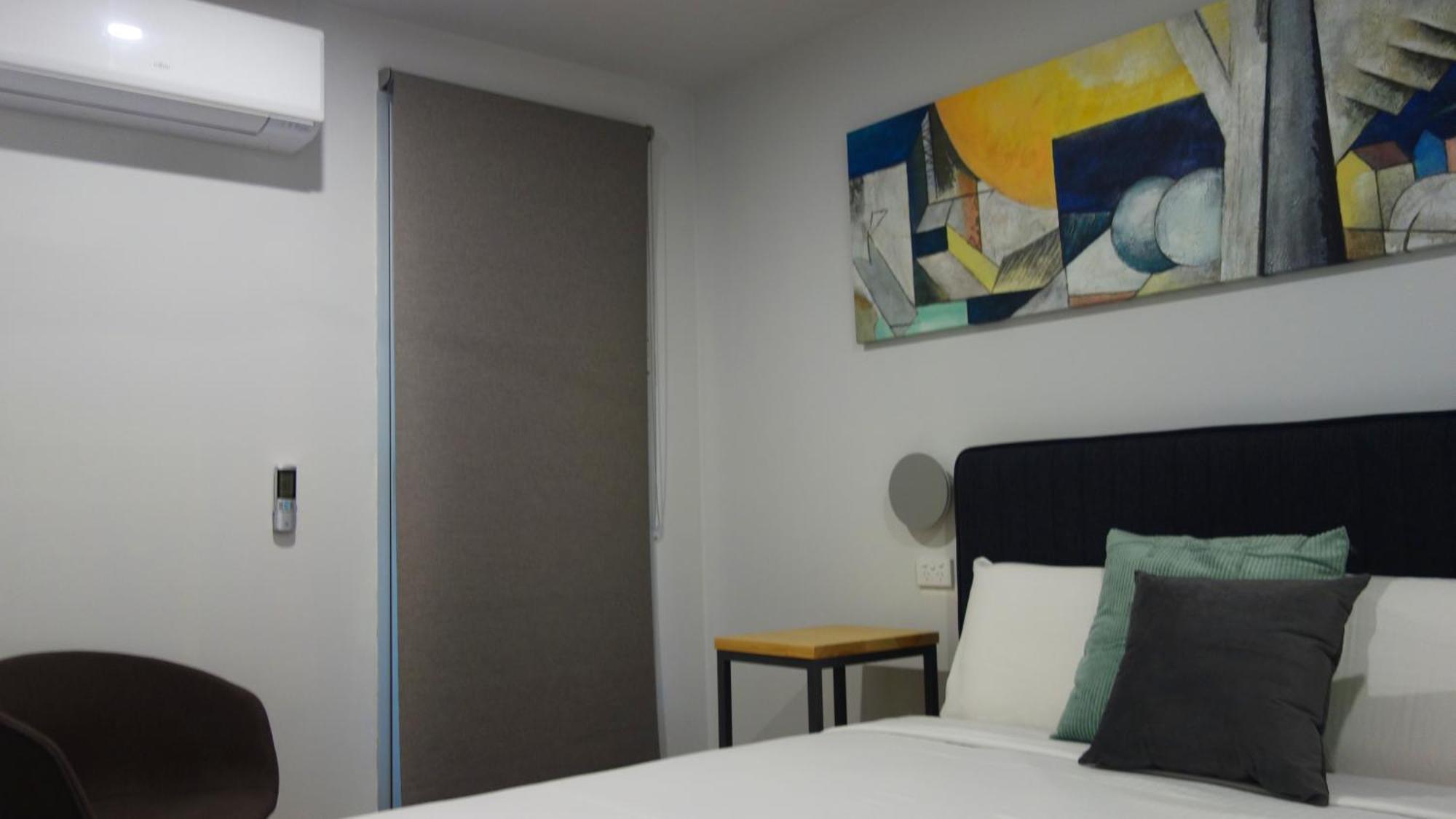 เซมาฟอร์ สแปลช อพาร์ตเมนต์ Aparthotel Port Adelaide ภายนอก รูปภาพ